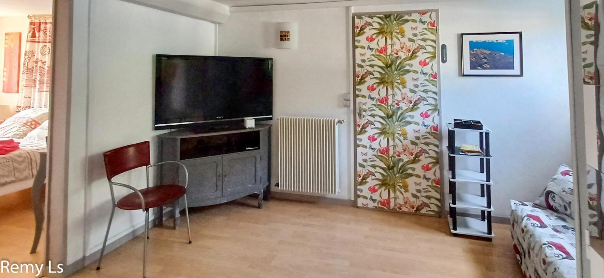 Joli Appartement Вильнёв-сюр-Ло Экстерьер фото